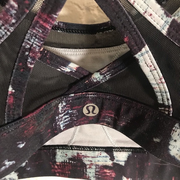 NWOT Lululemon Get Down Bra Sz 6 - Picture 9 of 9